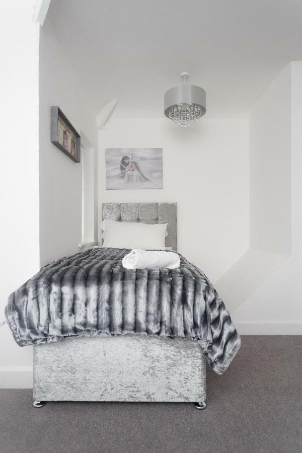 Beech House Apartment ลีดส์ ภายนอก รูปภาพ